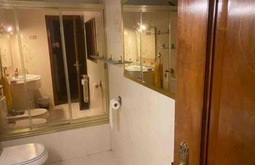 Piso amplio, iluminado y muy bien comunicado - Foto 34