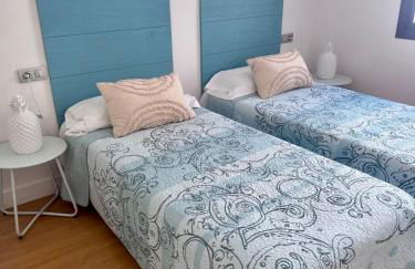 BEACHFRONT Penthouse Luxury - Photo 74