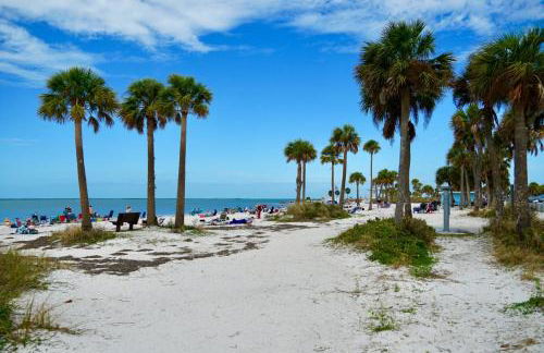 Walk Everywhere! 1-Bedroom Gem in Downtown Hub - Foto 50