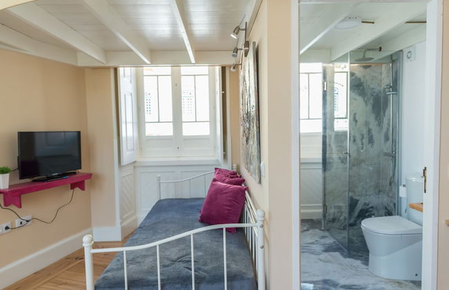 FeelCoimbra Castelo Boutique Apartments - Photo 9