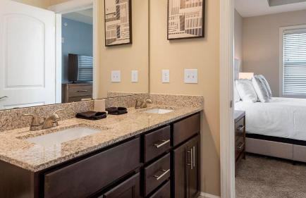 Landing Stylish 3BD Clubhouse Gym - Photo 63