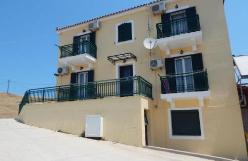 Andreas Studios - Photo 15