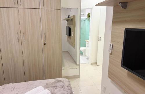 Apto estiloso com vista para baía - Foto 13