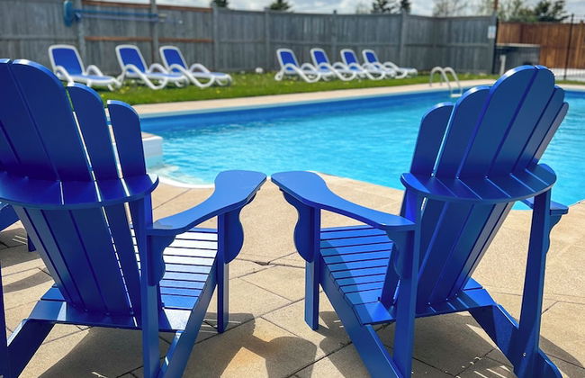 Cavendish Bosom Buddies Cottage Resort - Photo 45