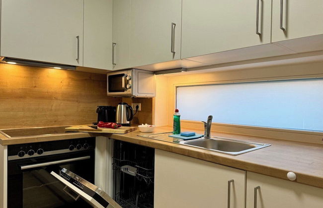 Reload by BestChoice - Parking - Self Check-in - Photo 10