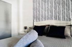 NEW penthouse with amazing views - Photo 30