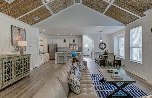 6BD Retreat for 14 with Fire Pit Patio & Lake Access - Foto 13