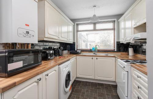 Manchester Business and Leisure Home with Free Parking - Foto 7