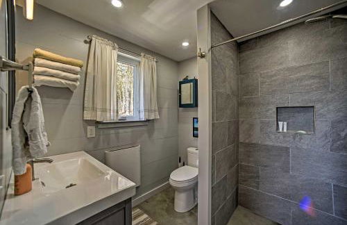 Fire Pit and Gas Grill Secluded Studio in Milford! - Foto 14