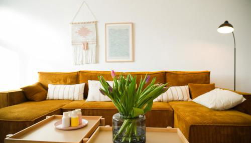 Charmante Altbauwohnung, 2 kostenfreie Parkplätze - Foto 2