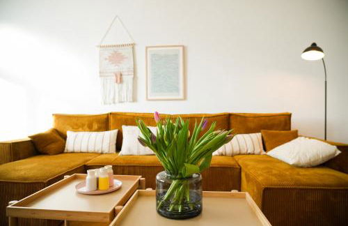 Charmante Altbauwohnung, 2 kostenfreie Parkplätze - Foto 2