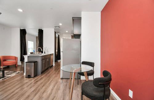 Serenity Studios - Near Med Center & Museum District - Foto 15