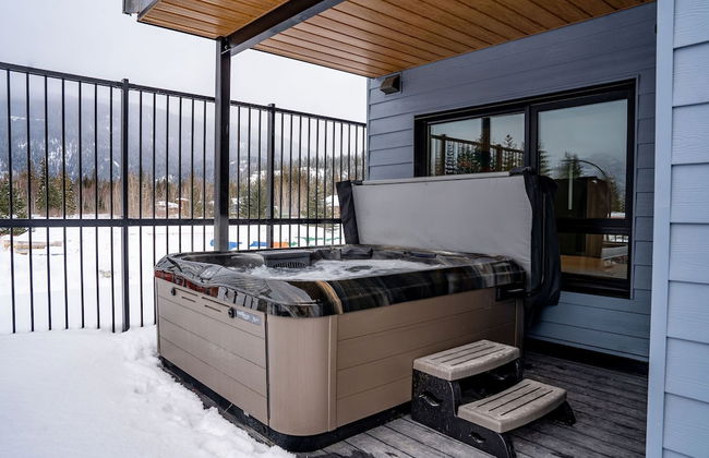 Switchback Suite by Revelstoke Vacations - Photo 29