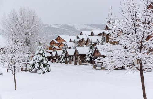 Mountain Chalet Near Snowbasin, 2BR - Foto 3