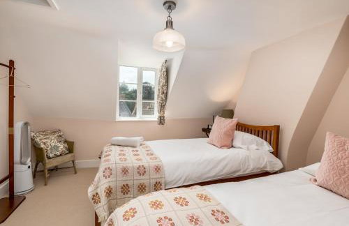 Charming 2 Bed Cottage in the Heart of Adderbury Pass the Keys - Foto 15