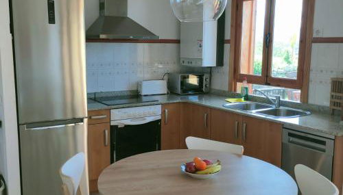 Casita con encanto, junto a Comillas - Foto 4, stove, dishwasher, pet friendly, minibar
