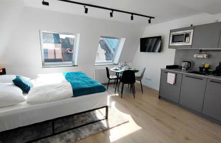 ELApart by Homely Stay - Moderne Apartments direkt im Stadtzentrum mit Self-Check-in - Foto 54