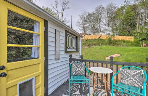 Stylish Woodfin Home with Backyard and Fire Pit - Foto 31