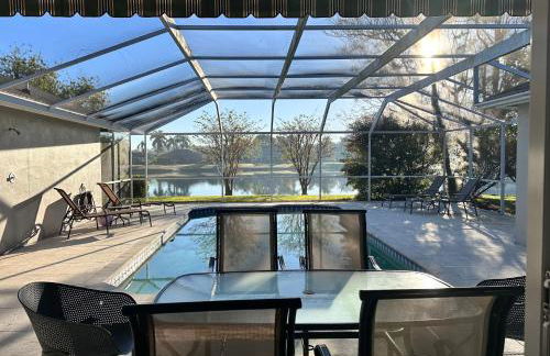 Private villa with lake view and pool - Foto 27