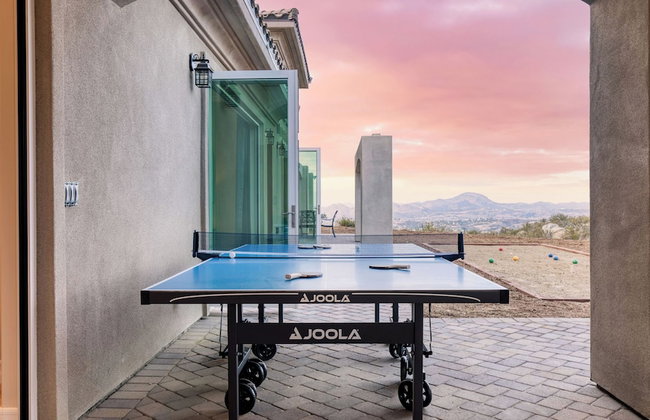 Incredible Estate w/ Panoramic Views & Bocce Ball Court! Malbec by Avantstay - Photo 35