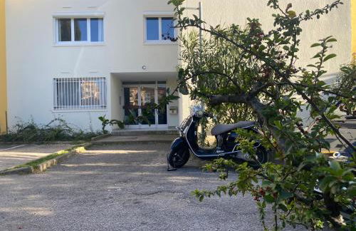 Chaleureux T3, Jardin, Parking, proche tramway - Foto 11