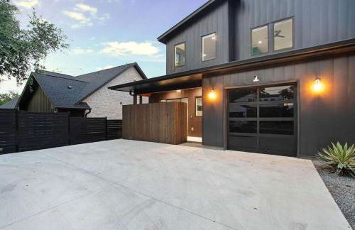 Full Duplex ATX Modern Creekside Retreat 2 Pools - Foto 28