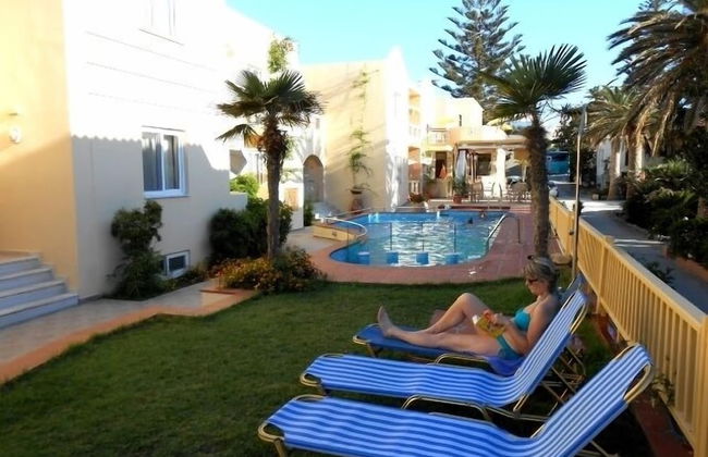 Lambrinos Suites - Photo 36