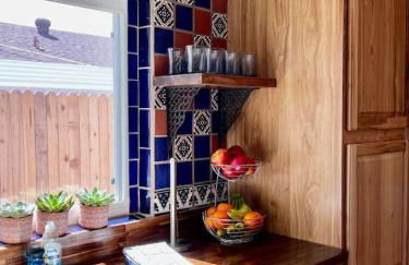 3 bd, Full kitchen, fenced yard, near Field of Dreams - Foto 6