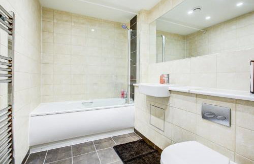 Close to Wembley Stadium Free Parking Sleeps 4 - Foto 17