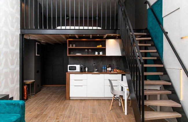 Olympic Apartments 65-67 - Photo 1