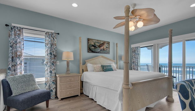 Gulf Front in the Heart of Seagrove ~ Sweeping Views ~ Pool ~ Sleeps 8 - Foto 3, Habitación