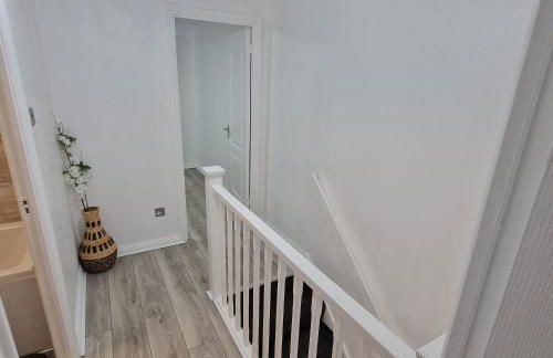 Cosy and Luxurious Home - Photo 17