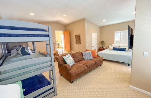 2 min walk to beach! Large Home! Rooftop Deck! - Foto 15