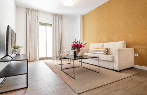 Picturesque apartment with terrace by REMS - Photo 1