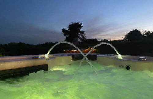 Stunning guest suite with private hot tub - Foto 9