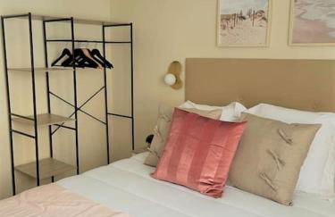 Rincón acogedor descubre la ciudad - Foto 11