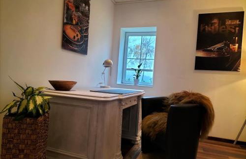 Kleine Landhaus-Wohnung im freistehenden Fachwerkhaus - Foto 2
