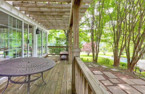 Near Shops and Parks Dog-Friendly Maryland Gem - Photo 21