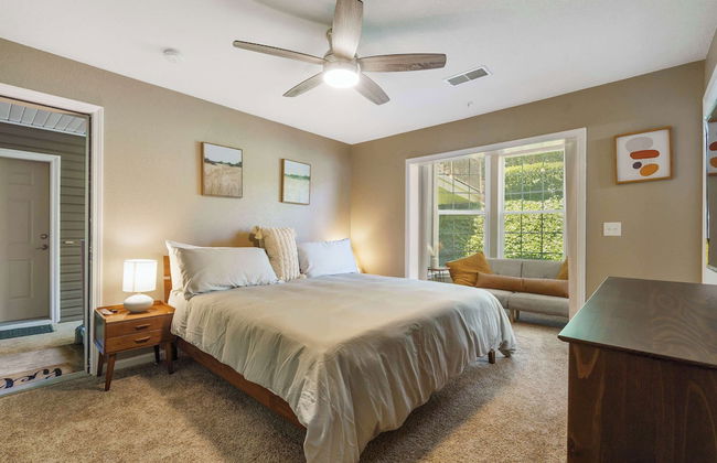 Rocky Shore Tranquility - Ozark Mtn Resort Amenities - Photo 2