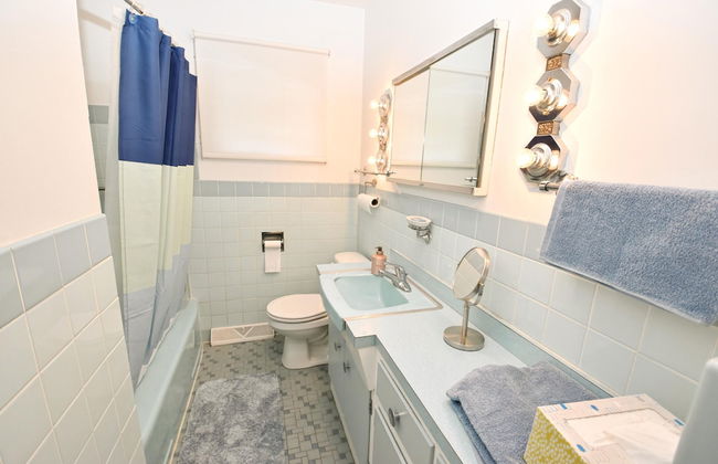 Mid Century Modern 30 Minute Walk to Notre Dame 3 Bedroom 3 Full Bath 2008 - Foto 12