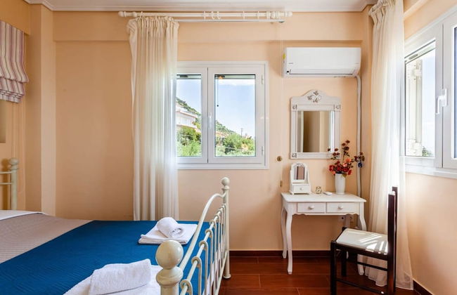 Verga Majestic Sunsets - Elegant Chic Retreat - Photo 21