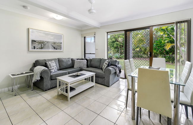 Smugglers on the Beach - Foto 19