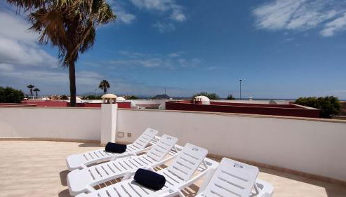 Casa Girasoles roof terrace, patio, air-con - Foto 2