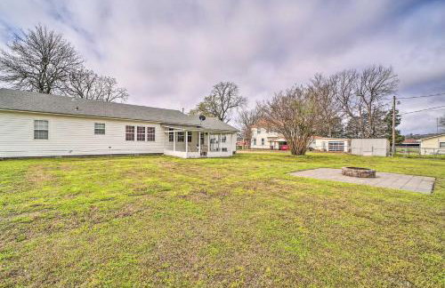 Lake Eufaula Retreat with Fire Pit, Near Main St! - Foto 28