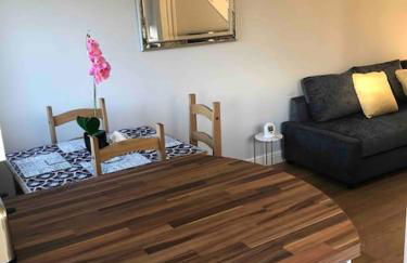 Cosy Home with Free Parking Near Edinburgh St Andrews M90 & Amazon - Foto 11