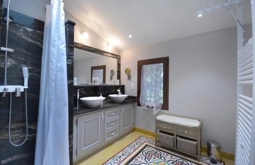 Reflet De PROVENCE dans cadre de verdure avec piscine chauffée - Photo 23