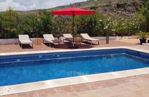 Villa Torre mit Pool und Bergpanorama - Foto 15