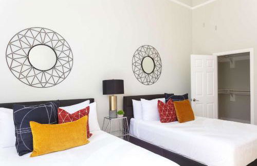 Gaslamp Loft Escape Sleeps 7 in Style - Foto 24