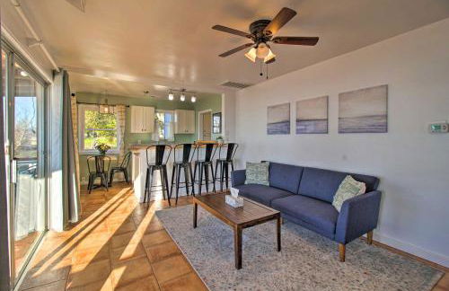 Lakefront Sanctuary with Mount Konocti Views - Foto 6