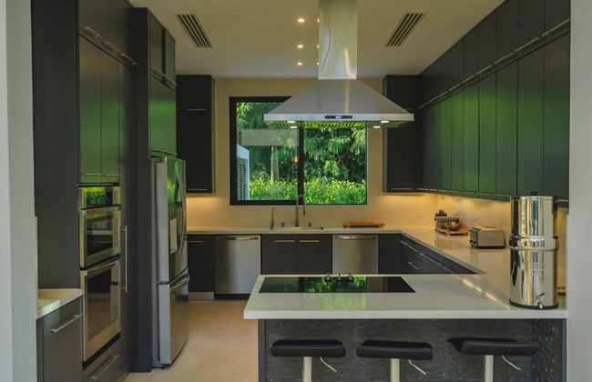 New Lake Front Villa in Golf and Beach Resort - Photo 9